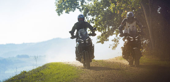 Motos
