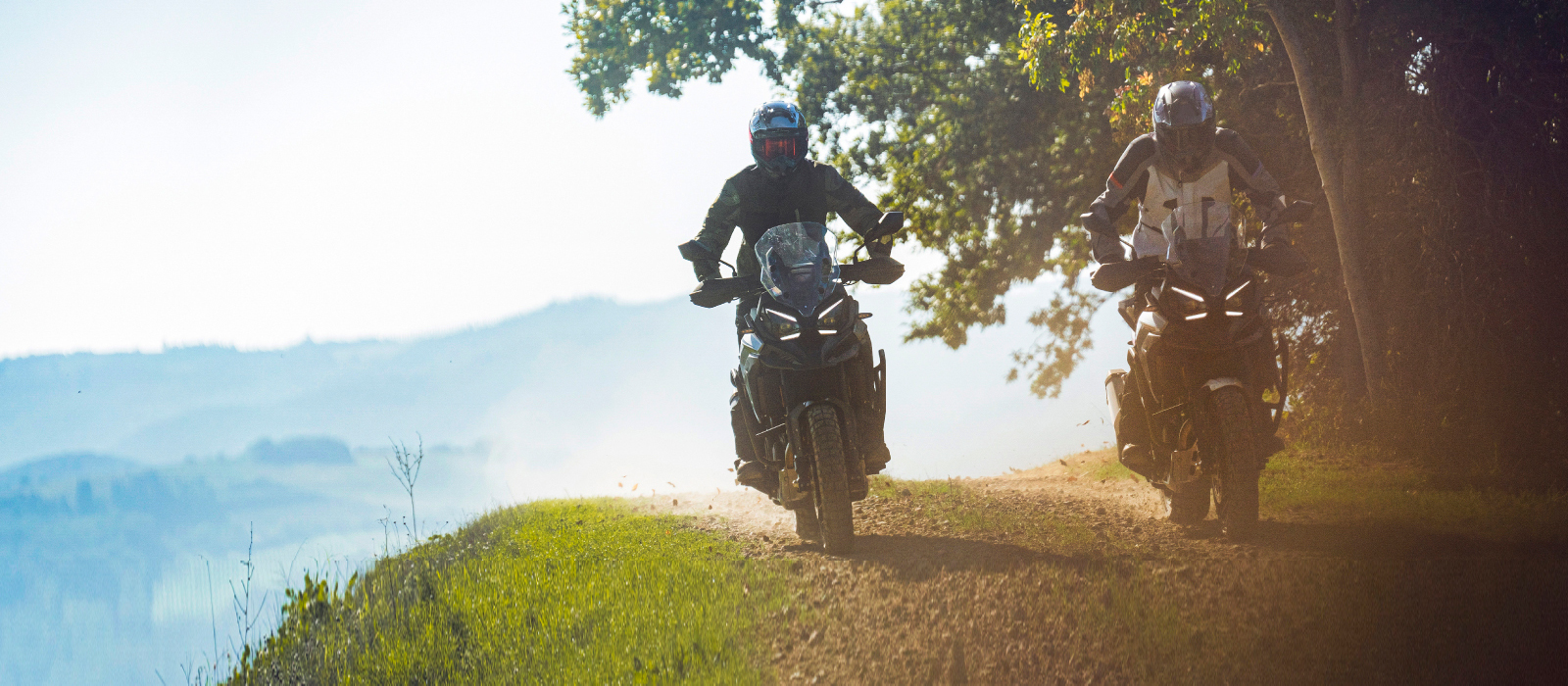 MOTOS